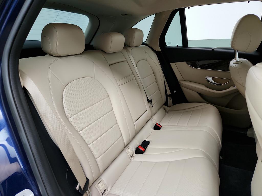 2016 Mercedes-Benz C-Class - $9,945