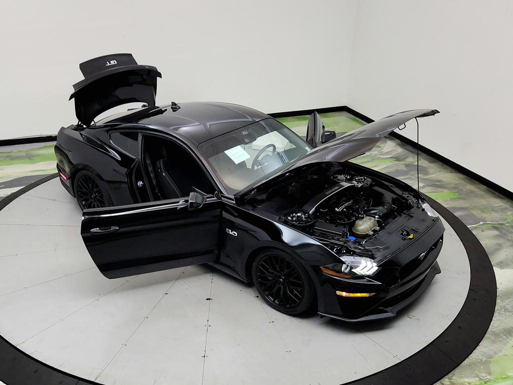 2021 Ford Mustang - $31,795