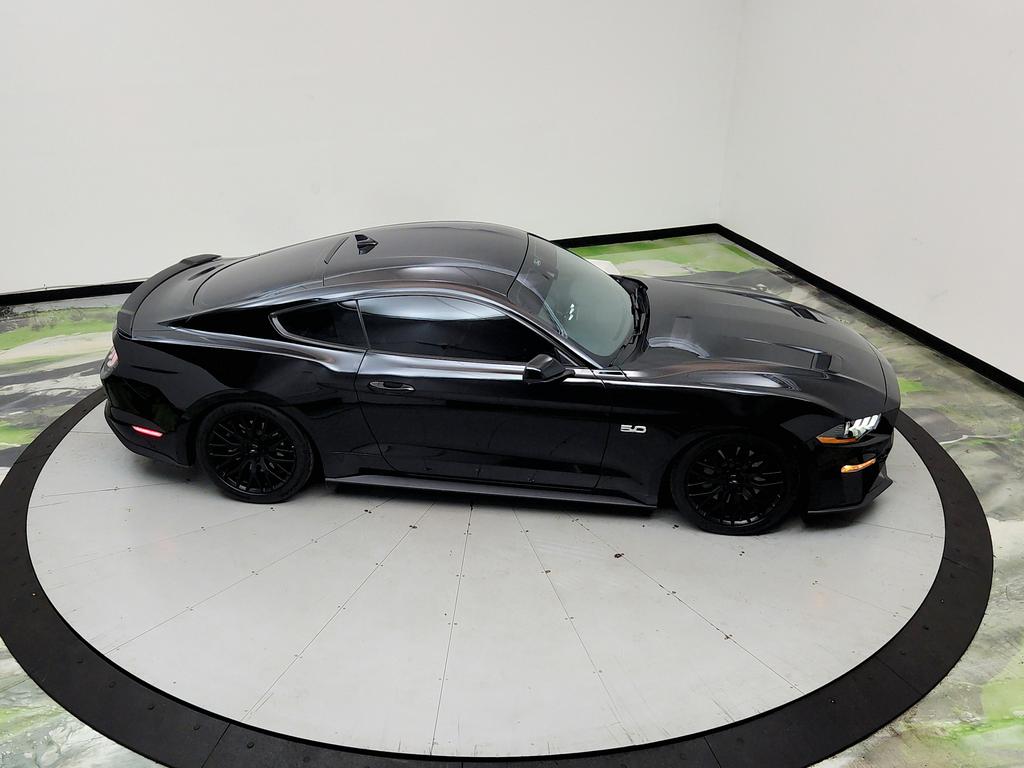2021 Ford Mustang - $31,795