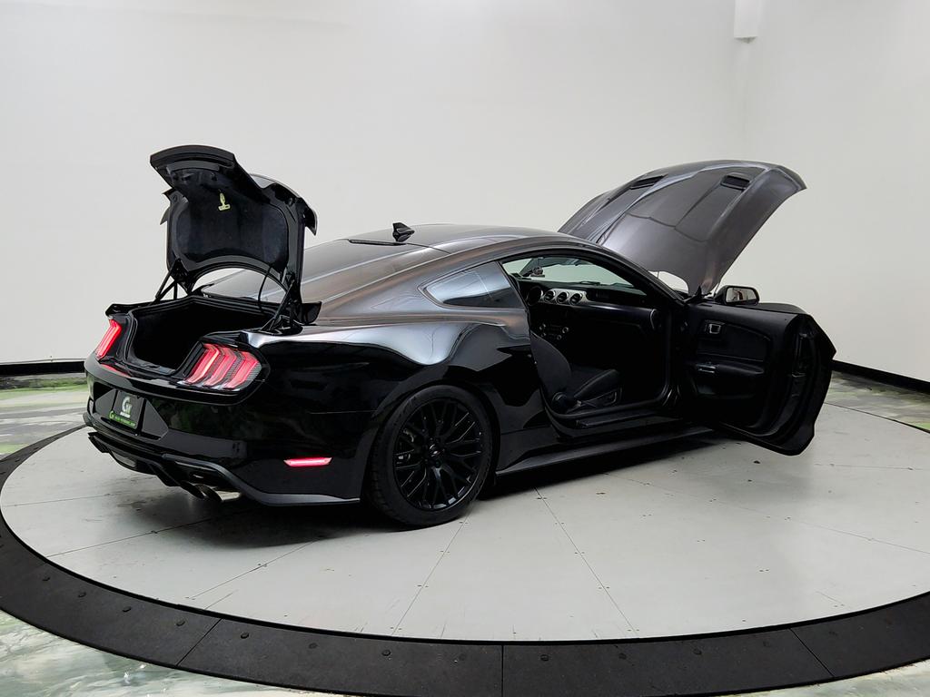 2021 Ford Mustang - $31,795