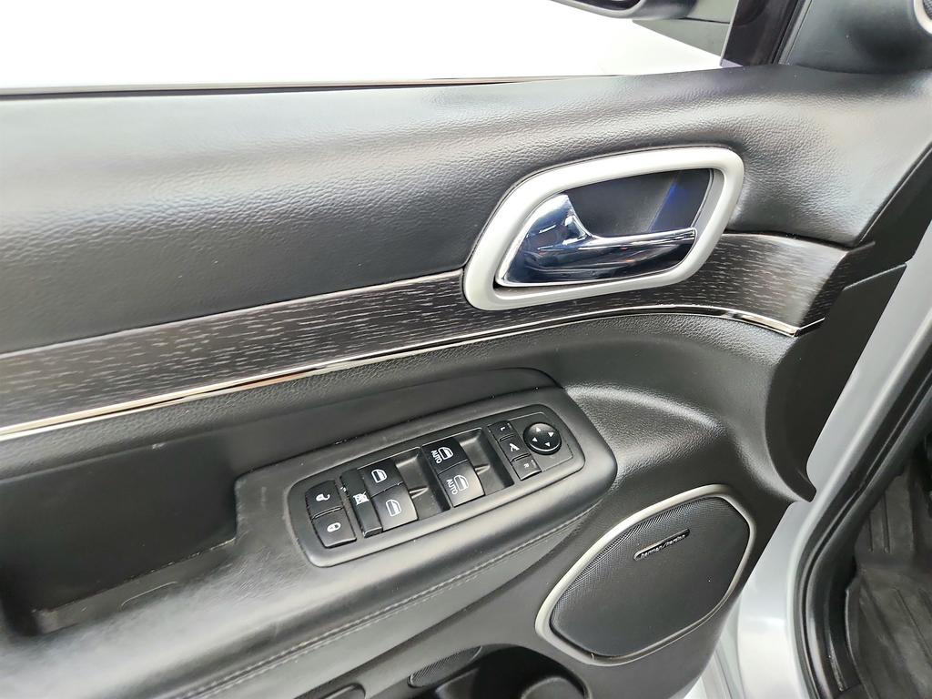 2018 Jeep Cherokee