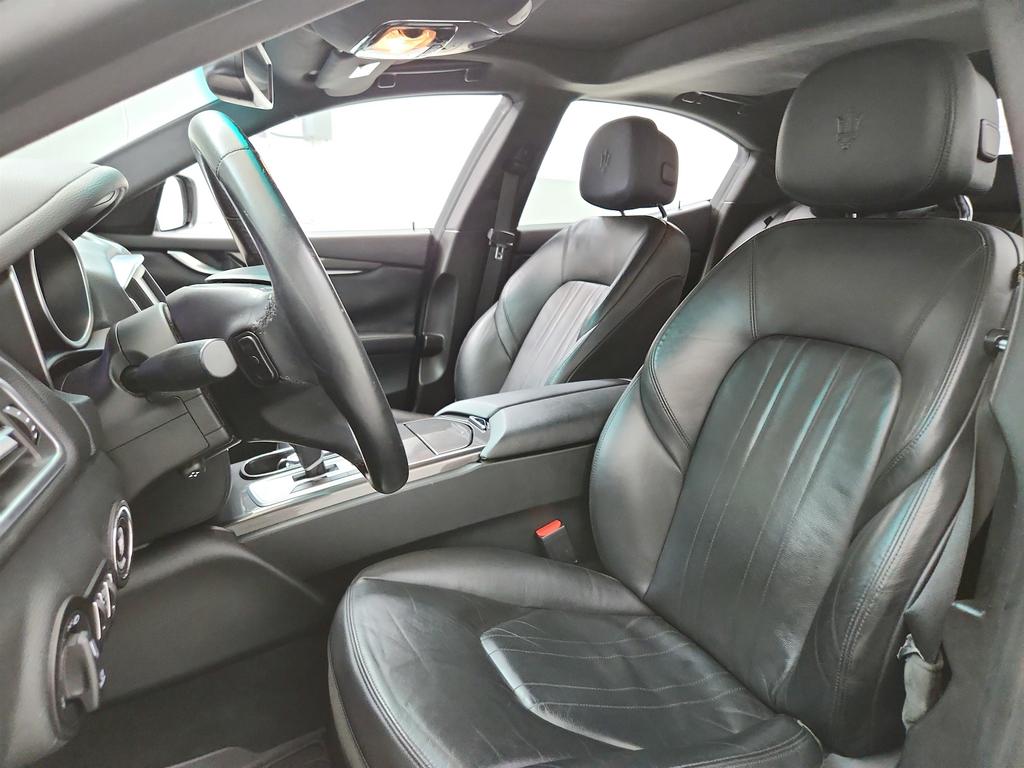 2016 Maserati Ghibli
