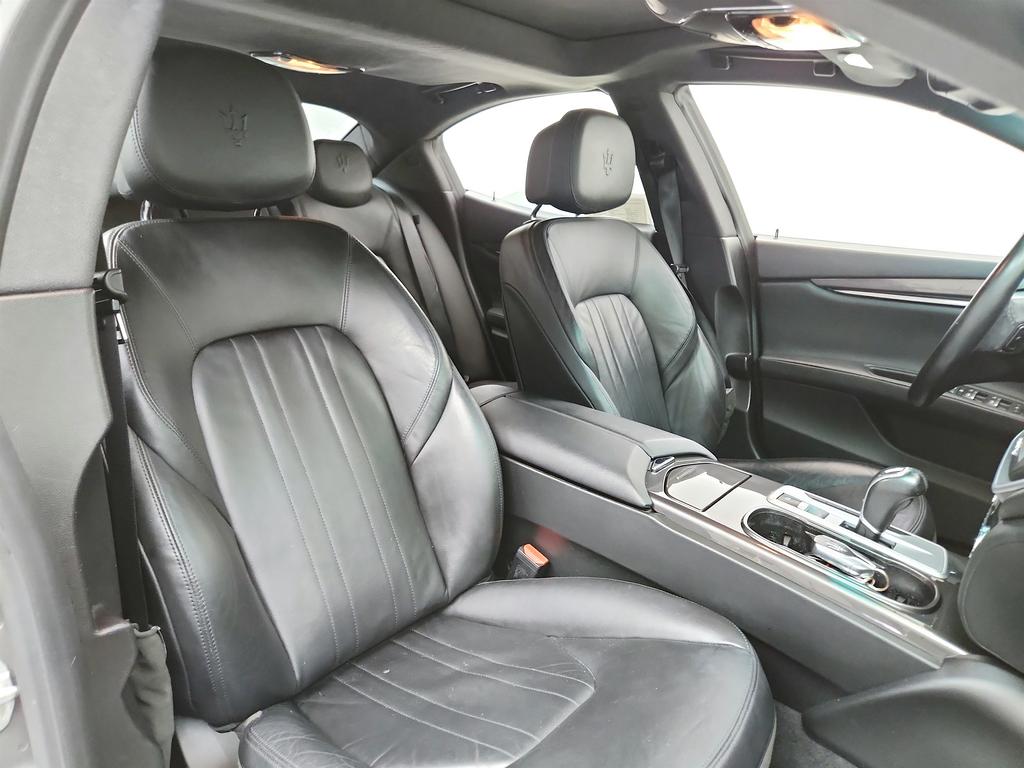 2016 Maserati Ghibli