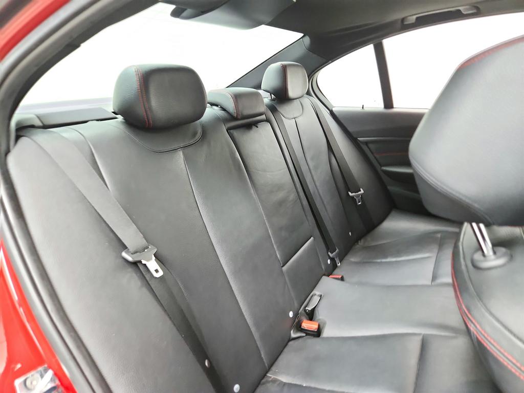 2012 BMW 328i