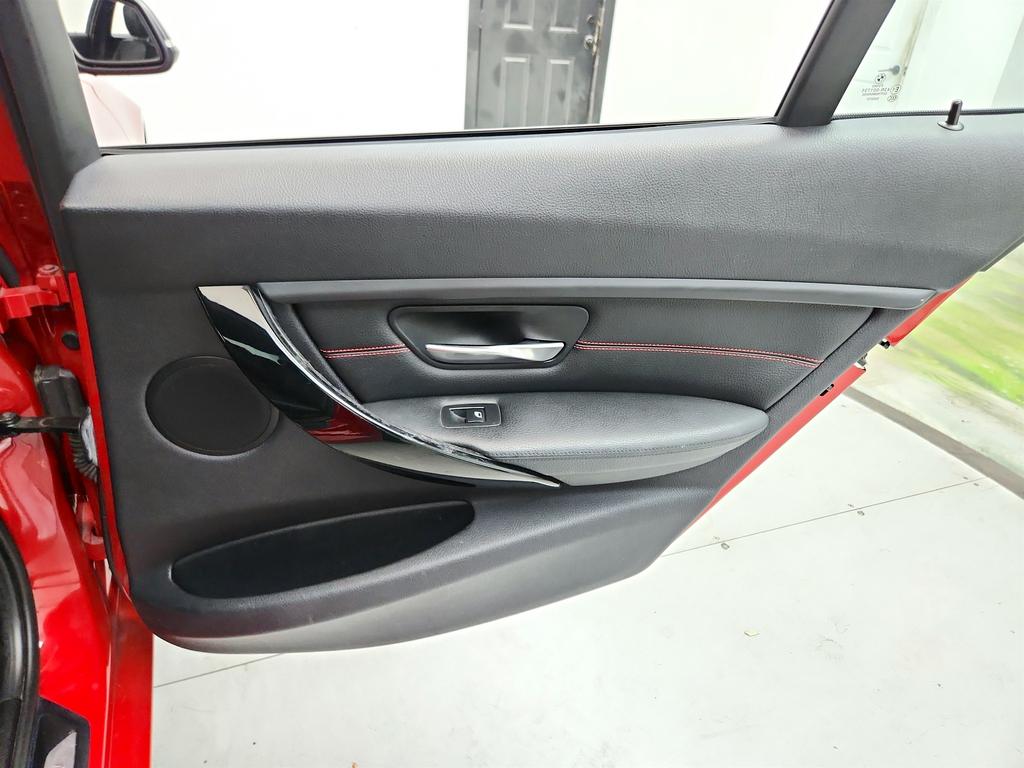 2012 BMW 328i