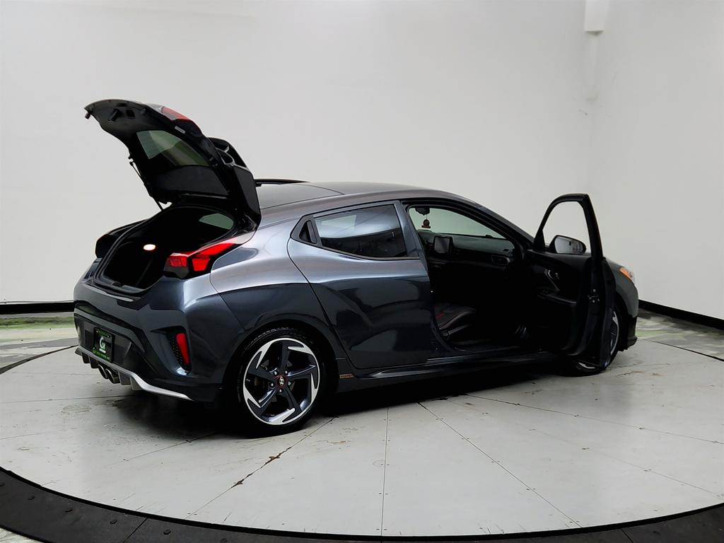 2019 Hyundai Veloster - $11,495