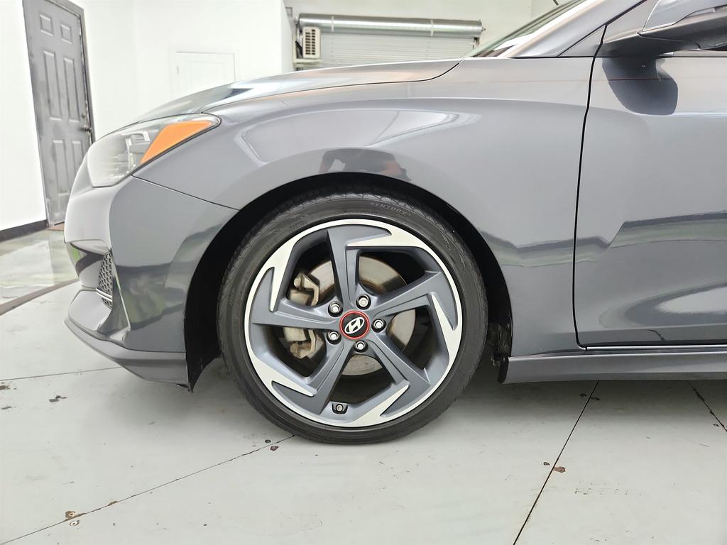 2019 Hyundai Veloster - $11,495