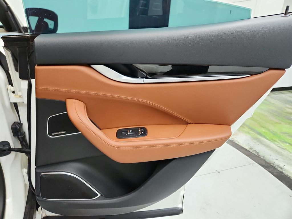 2019 Maserati Levante
