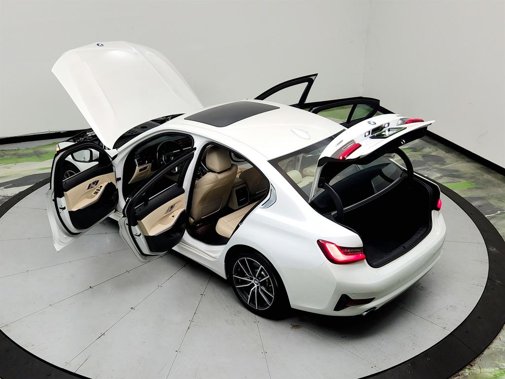 2021 BMW 330i - $18,850