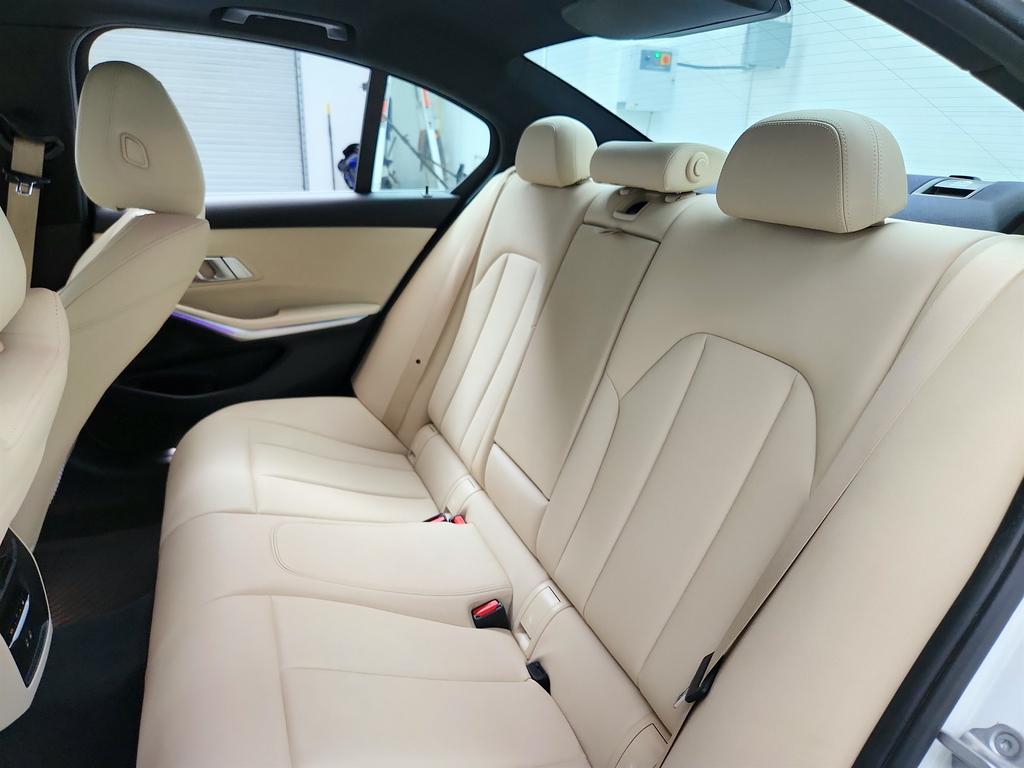 2021 BMW 330i - $18,850