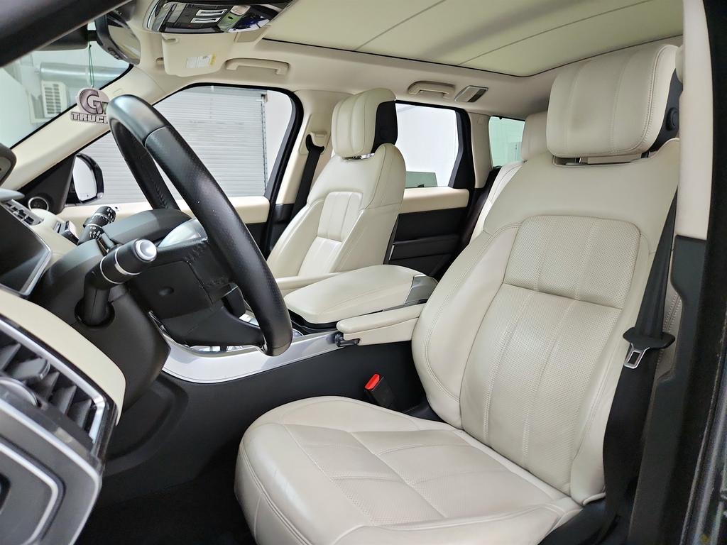 2020 Land Rover Range Rover Sport