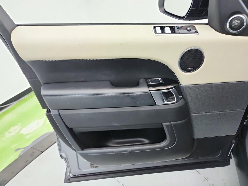 2021 Land Rover Range Rover Sport - $25,895