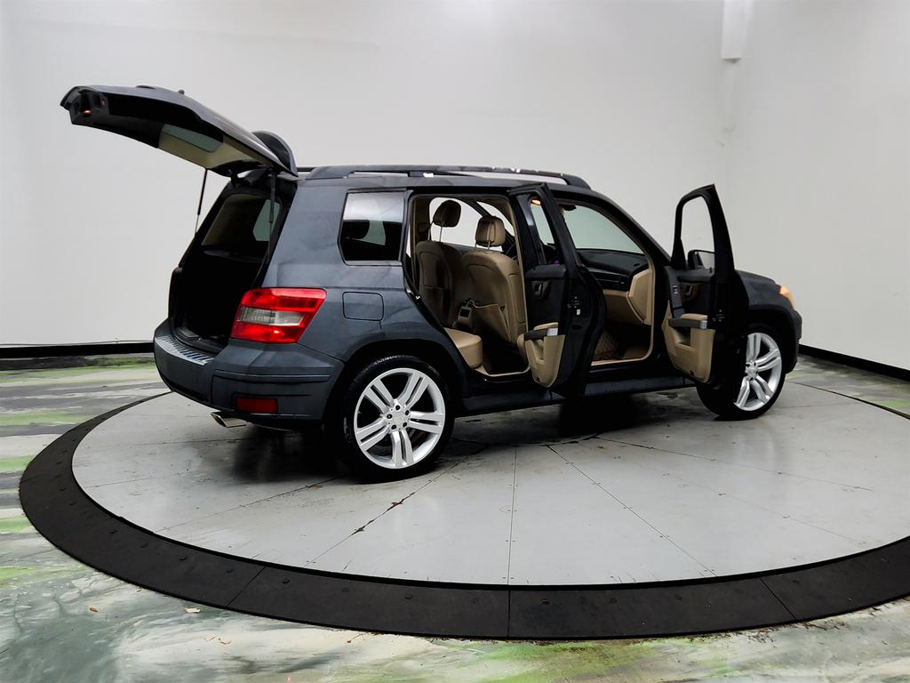 2012 Mercedes-Benz GLK-Class - $6,295