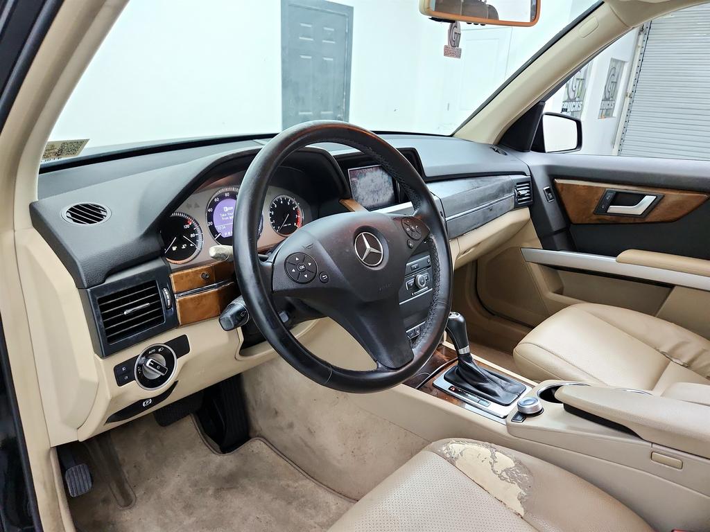 2012 Mercedes-Benz GLK-Class - $6,295