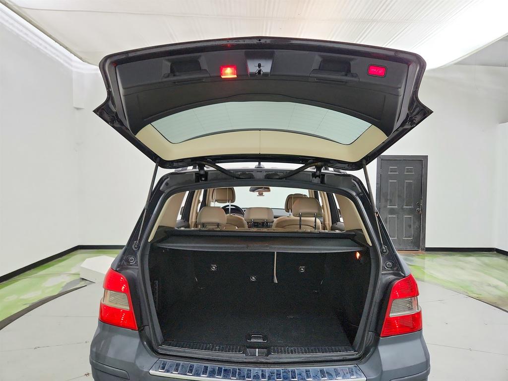 2012 Mercedes-Benz GLK-Class - $6,295