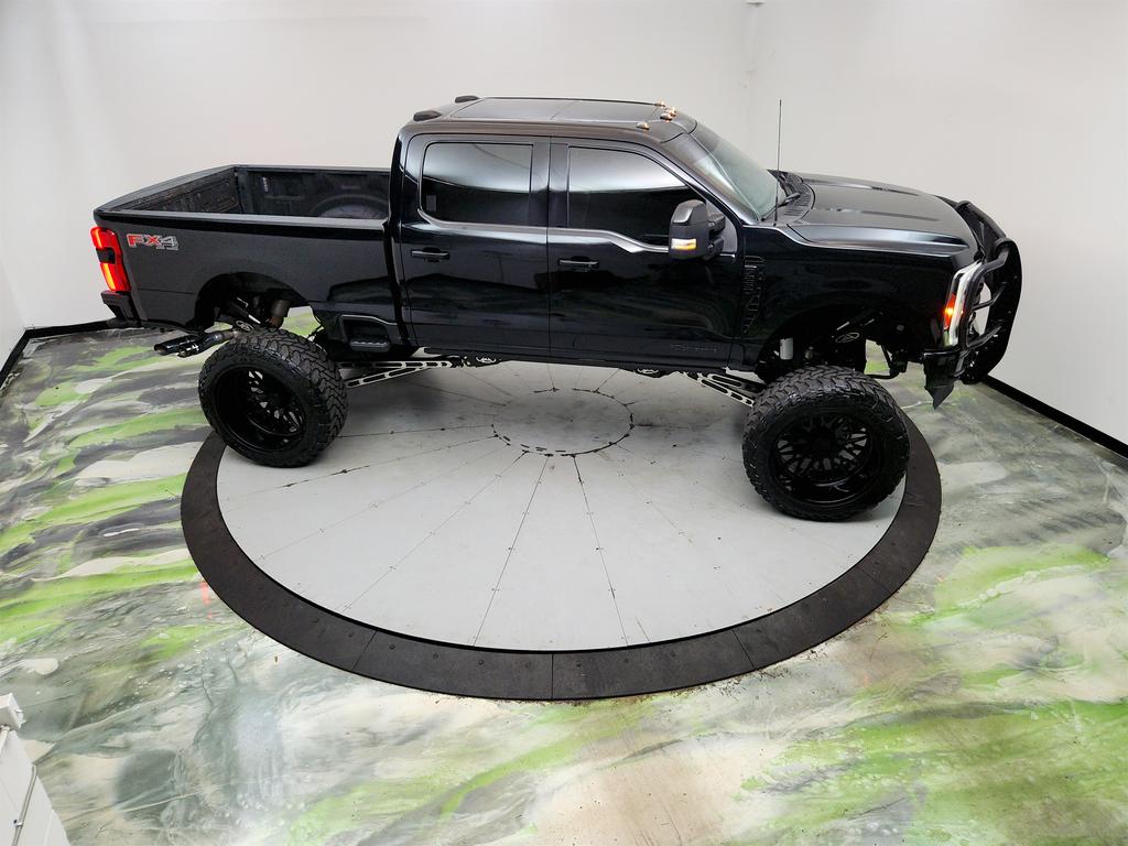 2023 Ford F-250 - $109,995