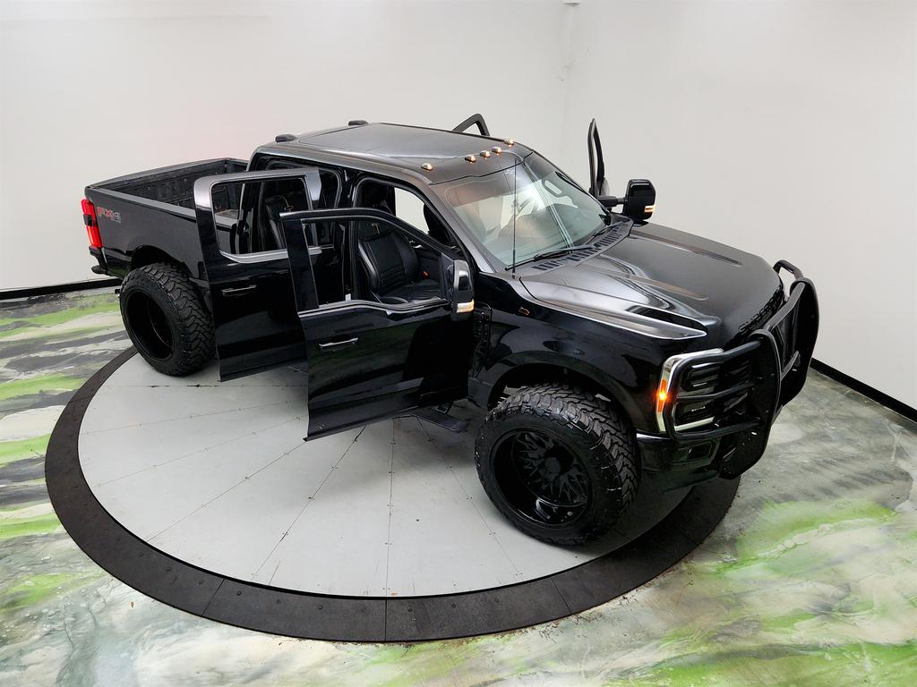 2023 Ford F-250 - $109,995