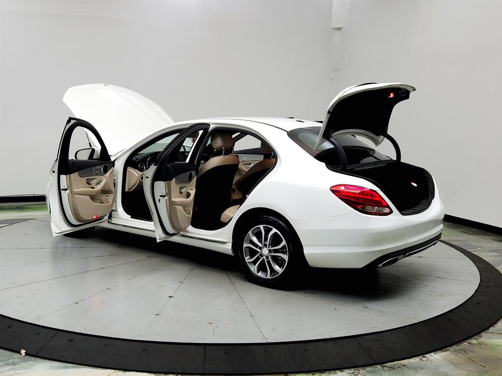 2016 Mercedes-Benz C-Class - $8,995