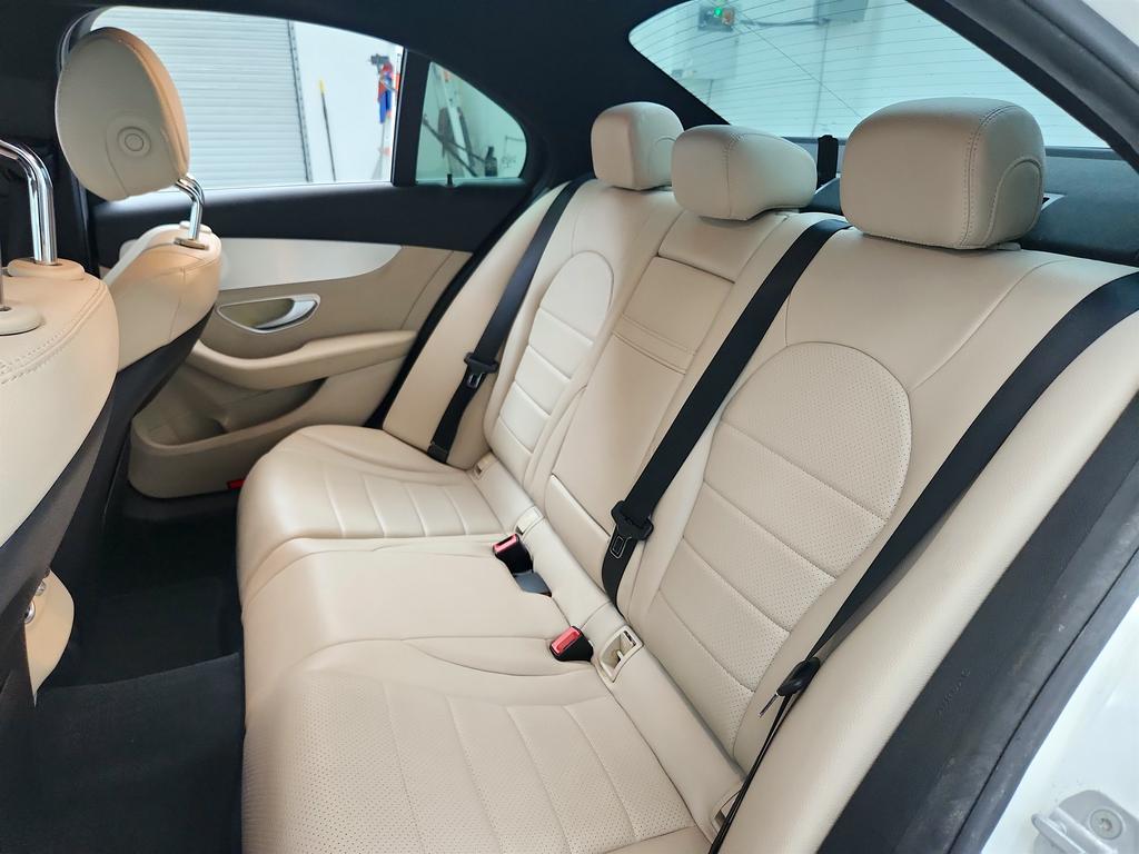 2016 Mercedes-Benz C-Class - $8,995