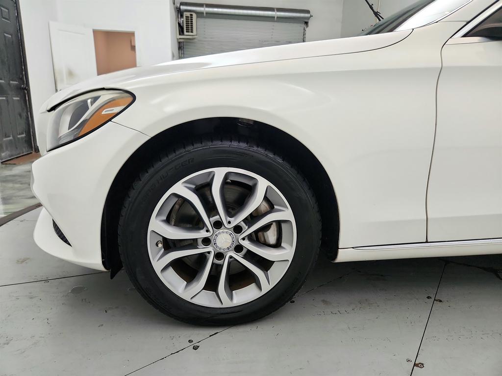 2016 Mercedes-Benz C-Class - $8,995