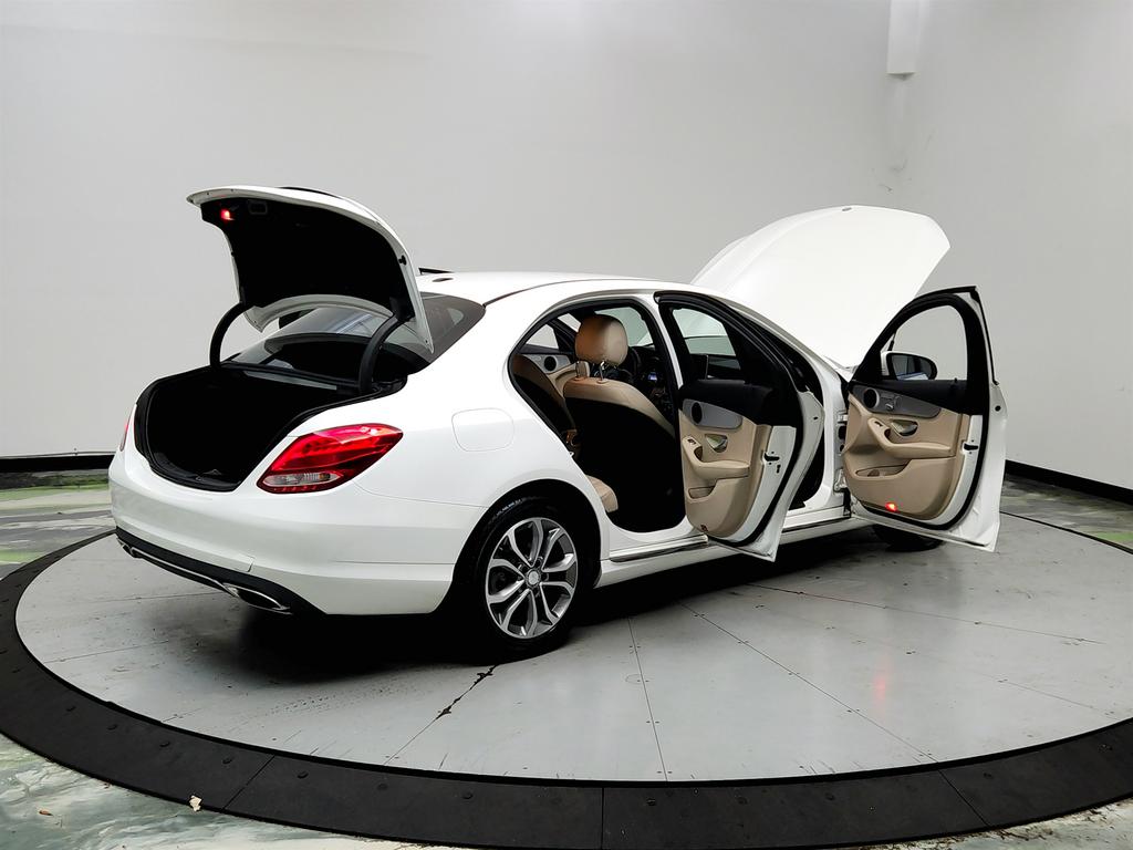 2016 Mercedes-Benz C-Class - $8,995