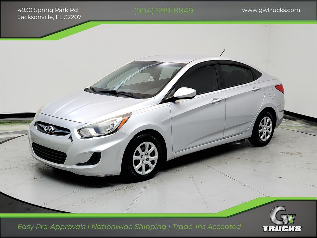 2013 Hyundai Accent Aluminum Sedán Tracción delantera Automática