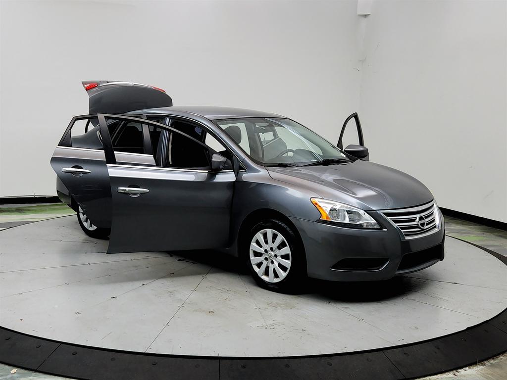 2015 Nissan Sentra - $3,495