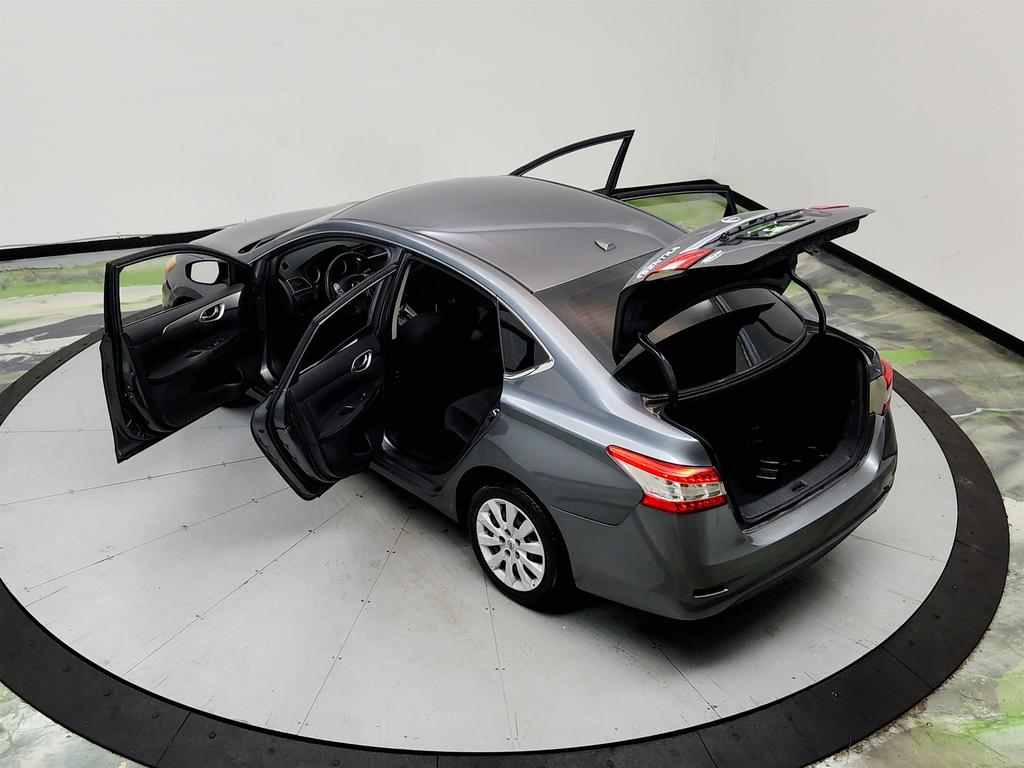 2015 Nissan Sentra - $3,495
