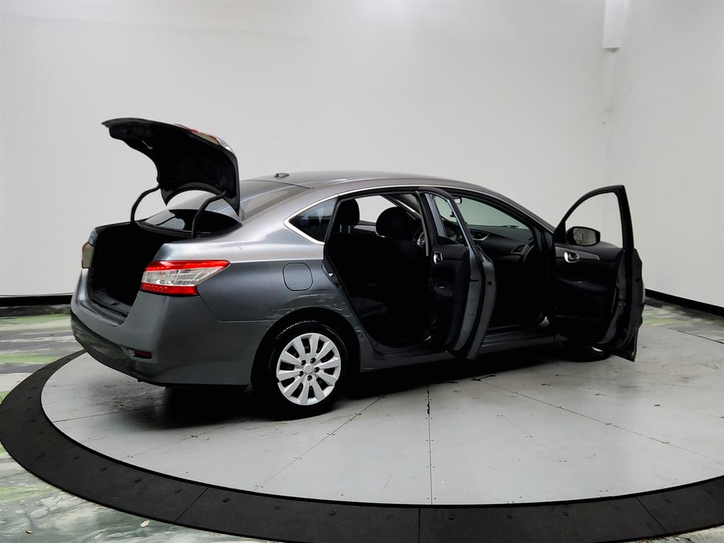 2015 Nissan Sentra - $3,495
