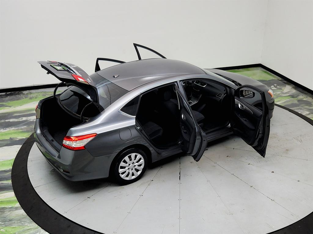 2015 Nissan Sentra - $3,495