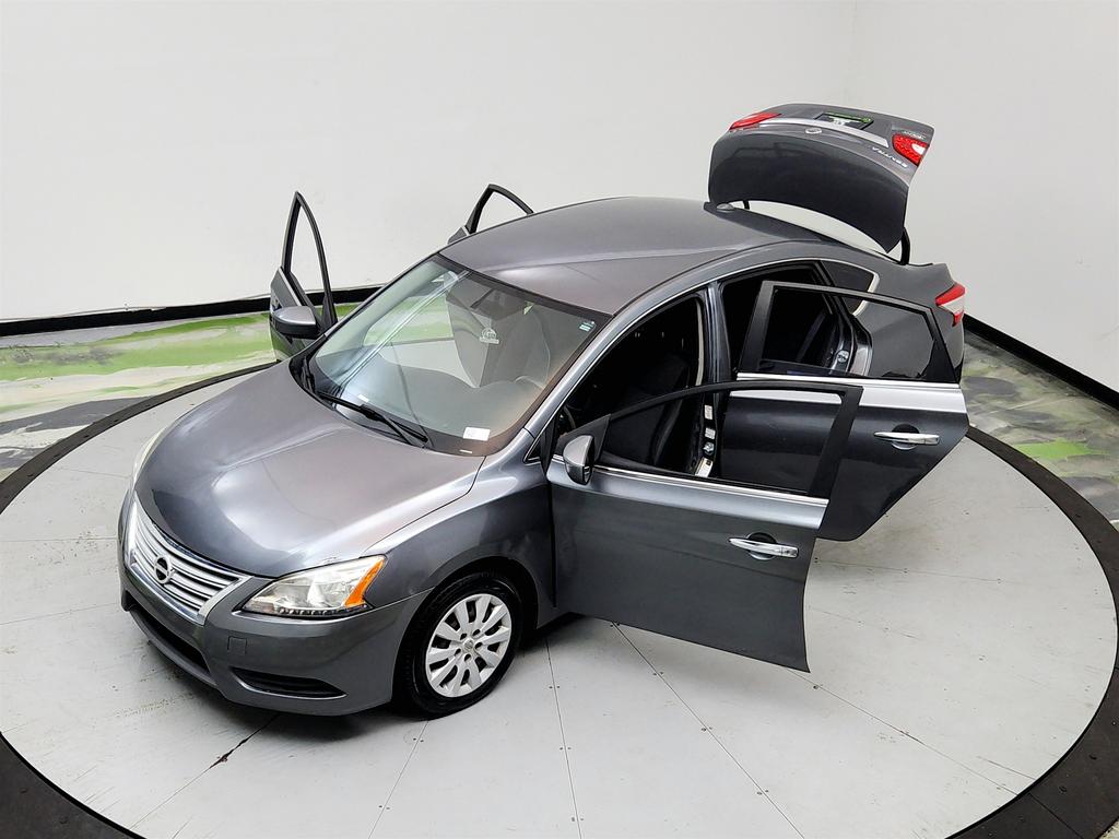 2015 Nissan Sentra - $3,495