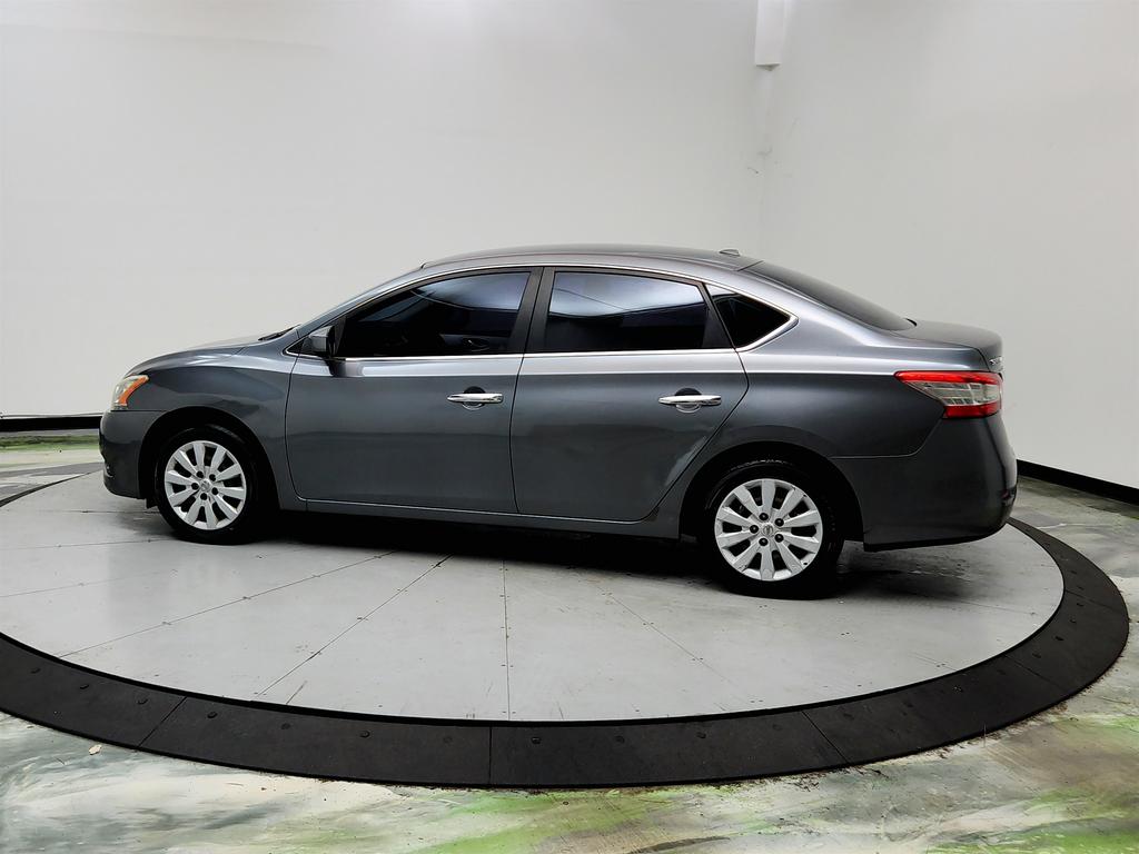 2015 Nissan Sentra - $3,495