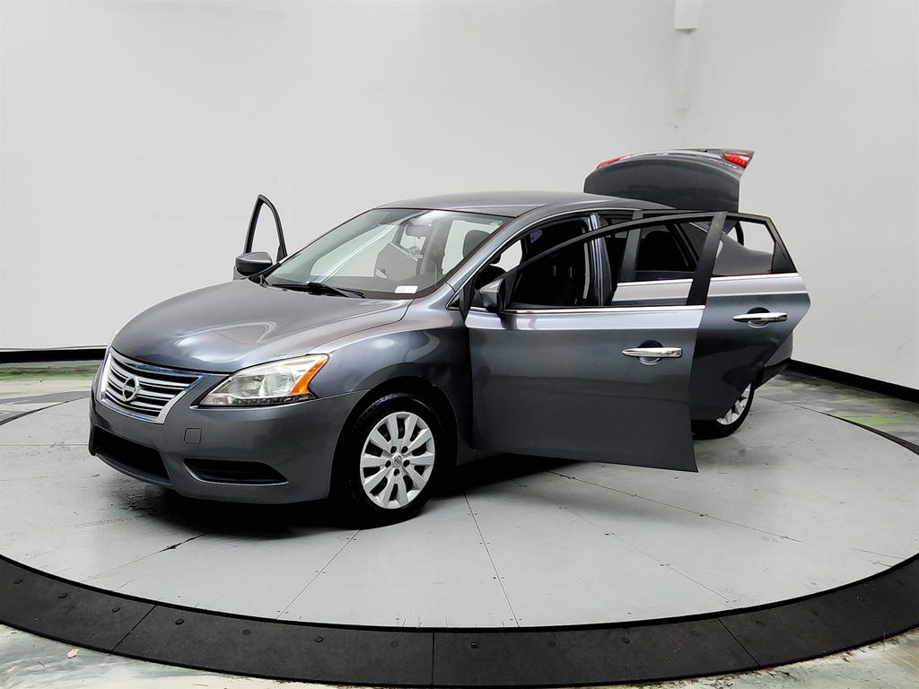 2015 Nissan Sentra - $3,495