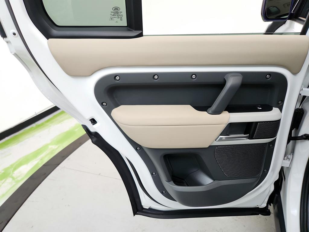 2020 Land Rover Defender - $32,195