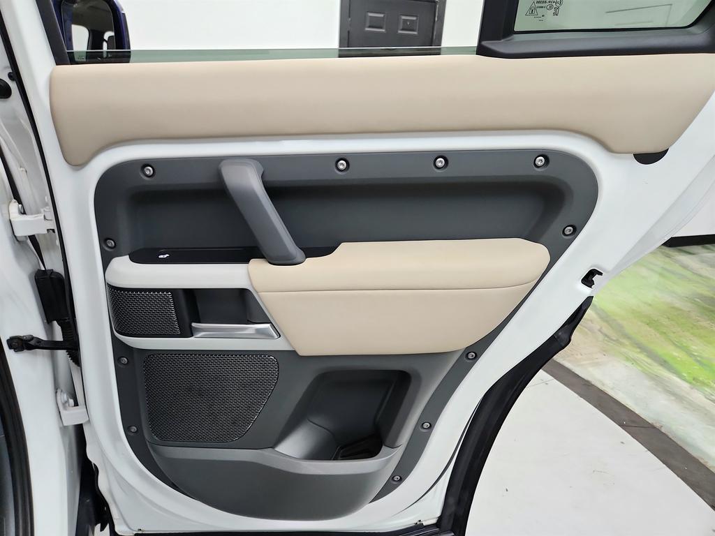 2020 Land Rover Defender - $32,195