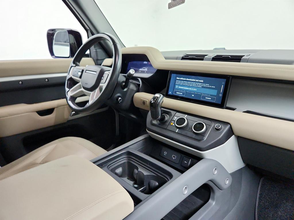 2020 Land Rover Defender - $32,195