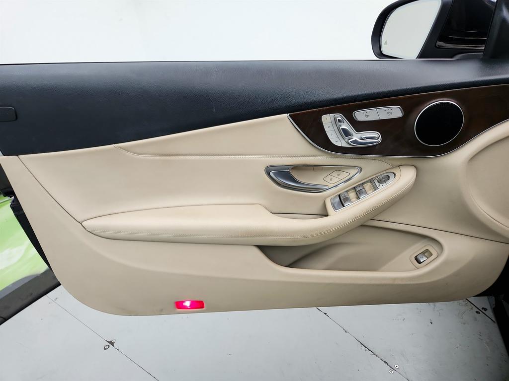 2018 Mercedes-Benz C-Class - $21,145