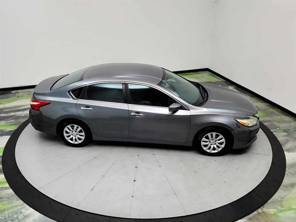 2016 Nissan Altima - $4,255
