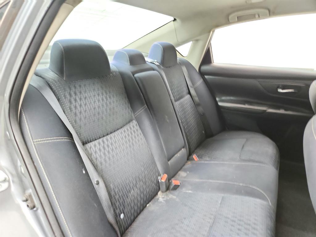 2016 Nissan Altima - $4,255