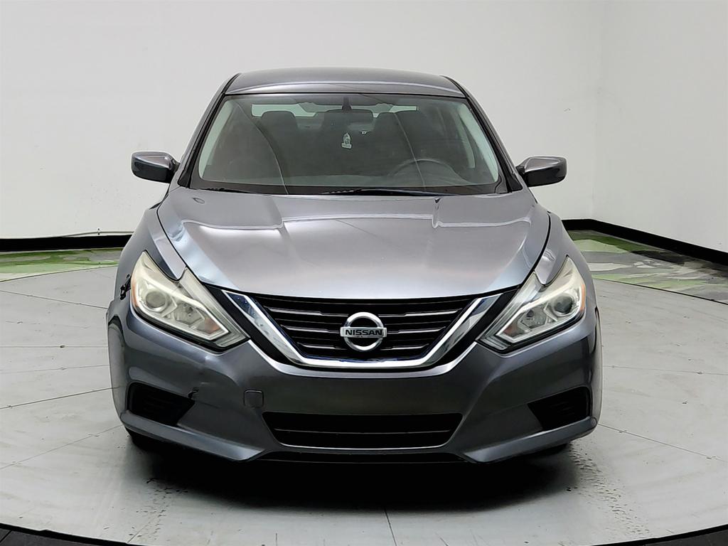 2016 Nissan Altima - $3,695