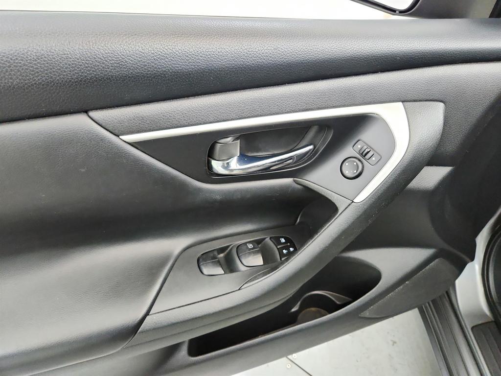 2016 Nissan Altima - $4,255