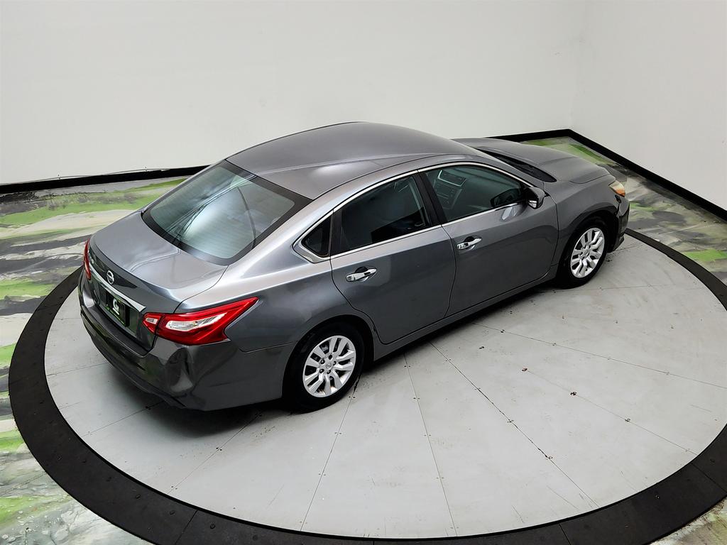 2016 Nissan Altima - $4,255