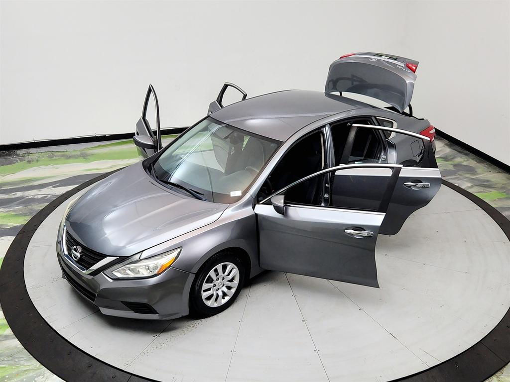 2016 Nissan Altima - $4,255