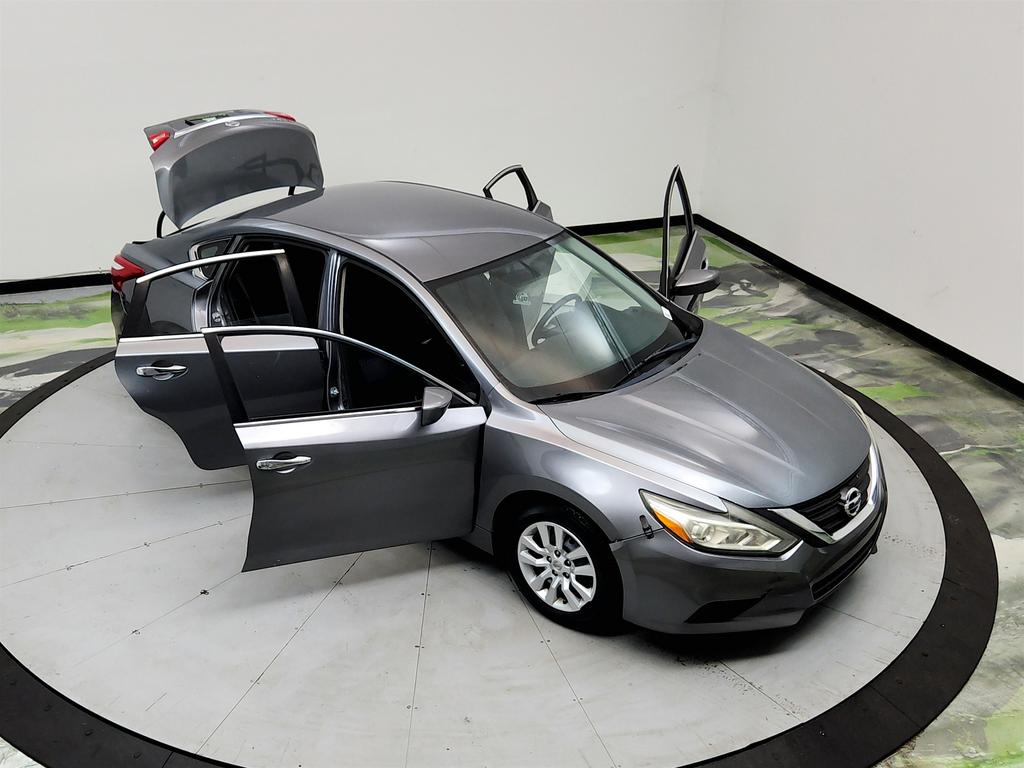 2016 Nissan Altima - $4,255