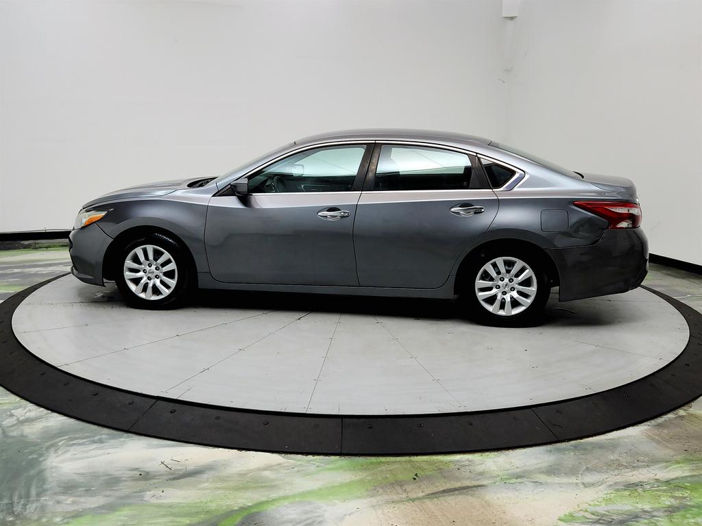 2016 Nissan Altima - $4,255