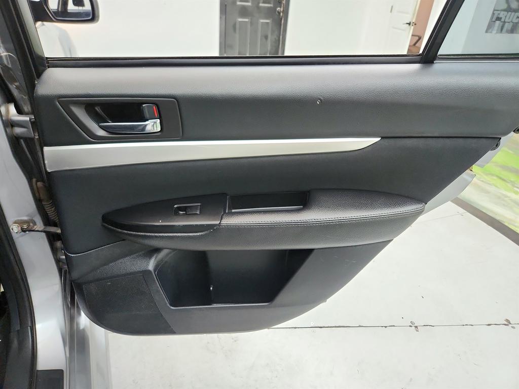 2010 Subaru Legacy - $3,995