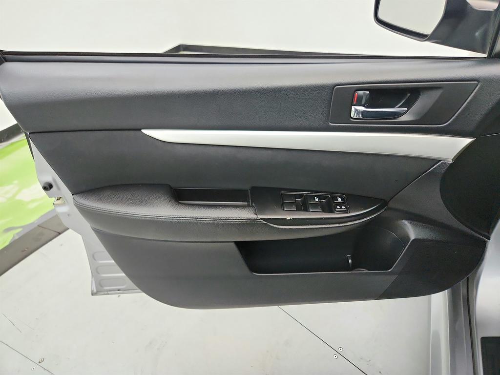 2010 Subaru Legacy - $3,995