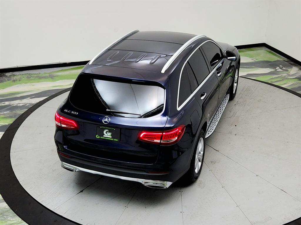2017 Mercedes-Benz C-Class - $9,950