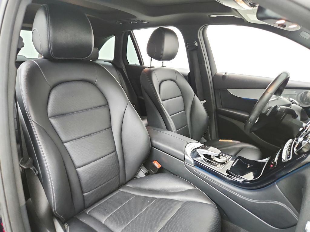 2017 Mercedes-Benz C-Class - $9,950