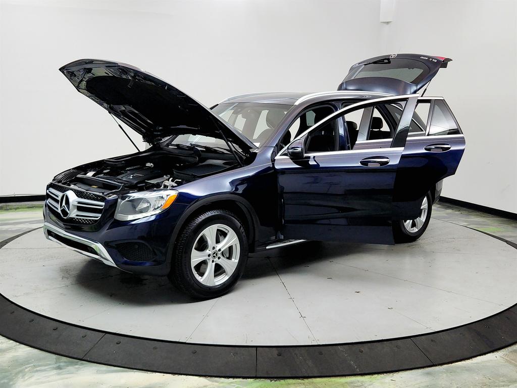 2017 Mercedes-Benz C-Class - $9,950